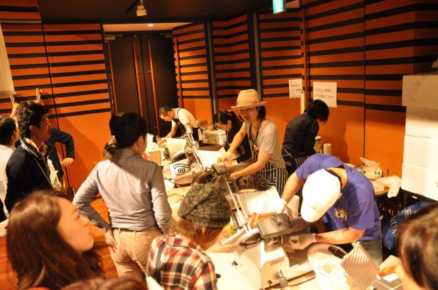 10697336_832049790151893_1921926497631290113_o